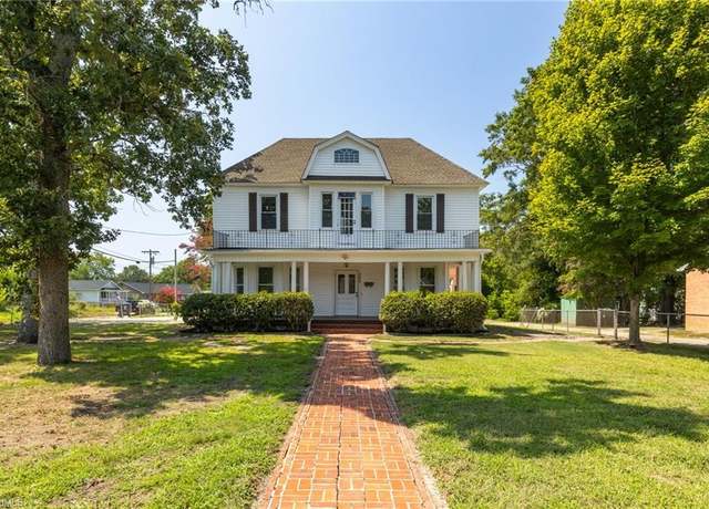 Property at 300 Cox Ave, Thomasville, NC 27360, 4 beds, 2 baths