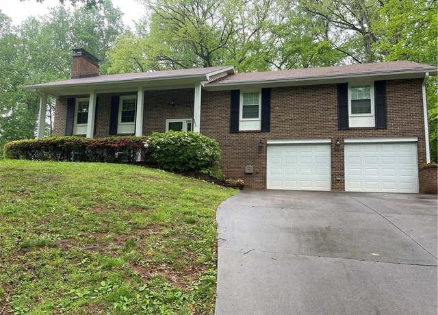 Property at 3931 Tonbridge Ln, Winston-salem, NC 27106, 3 beds, 2 baths