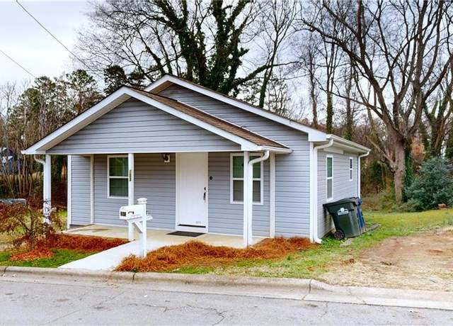 Property at 303 E 5th Avenue Ext, Lexington, NC 27292, 3 beds, 2 baths