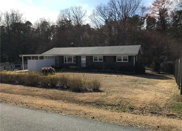Property at 6705 Kathy Lynn Pl, Greensboro, NC 27214, 3 beds, 2 baths