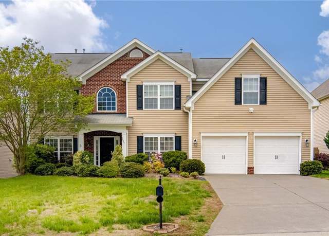 Property at 3527 Glenfield Ln, Clemmons, NC 27012, 4 beds, 3.5 baths