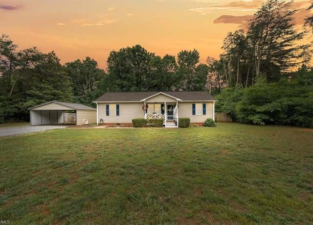 Property at 2848 Pine Ct, Asheboro, NC 27205, 3 beds, 2 baths