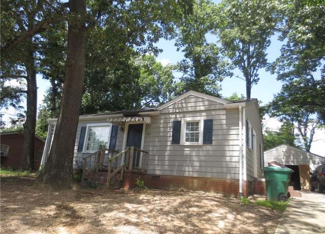 Property at 821 Willow Pl, High Point, NC 27260, 2 beds, 1 bath