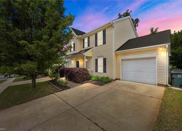 Property at 5609 Sycamore Glen Rd, Greensboro, NC 27405, 3 beds, 2.5 baths
