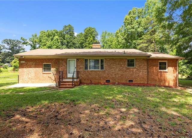 Property at 4210 Randleman Rd, Greensboro, NC 27406, 2 beds, 3 baths