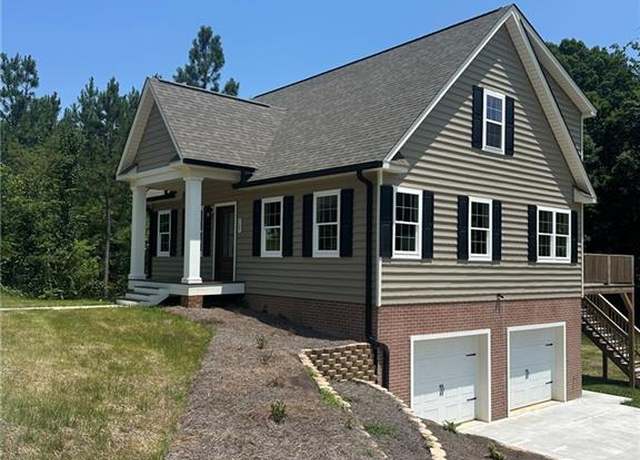 Property at 725 Jes Wes Ln, Lexington, NC 27295, 3 beds, 2.5 baths