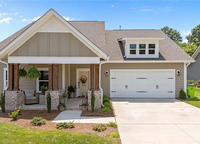 Property at 1668 Ashmead Ln, Clemmons, NC 27012, 5 beds, 3.5 baths