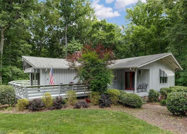 Property at 517 Merry Hills Dr, High Point, NC 27262, 3 beds, 2 baths