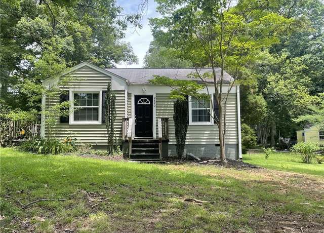 Property at 2820 Shady Lawn Dr, Greensboro, NC 27408, 2 beds, 1 bath