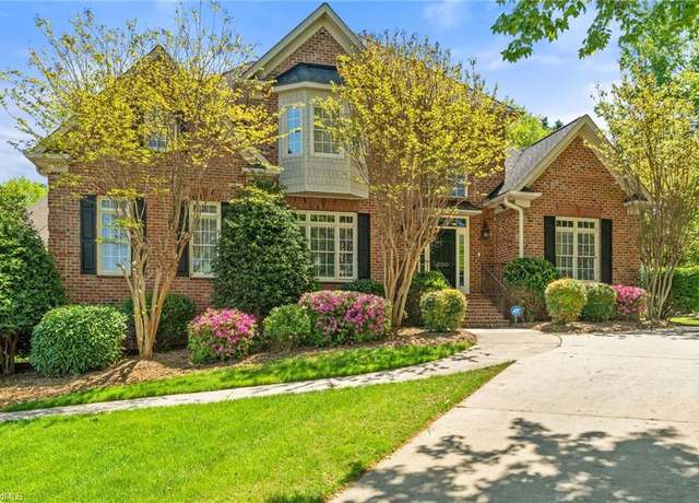 Property at 200 Surrey Path Ct, Winston-salem, NC 27104, 4 beds, 4.5 baths