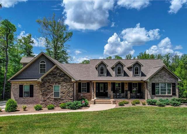 Property at 1321 Winterberry Dr, Reidsville, NC 27320, 3 beds, 2 baths