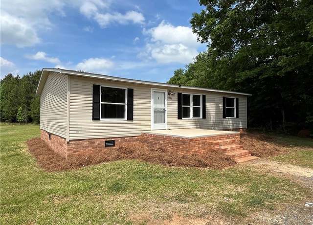 Property at 1044 Abner Rd, Troy, NC 27371, 3 beds, 2 baths