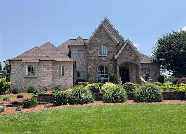 Property at 6792 Meadow View Dr, Summerfield, NC 27358, 4 beds, 3.5 baths
