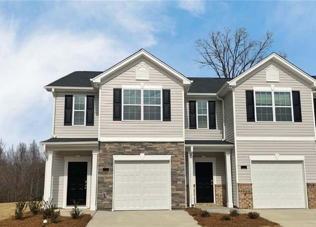 Property at 5401 Avery Dr, Trinity, NC 27370, 3 beds, 2.5 baths