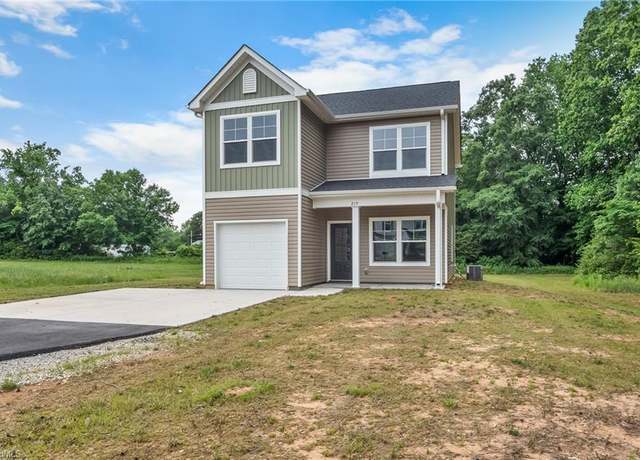 Property at 219 Sparrow Dr, Lexington, NC 27292, 3 beds, 2.5 baths