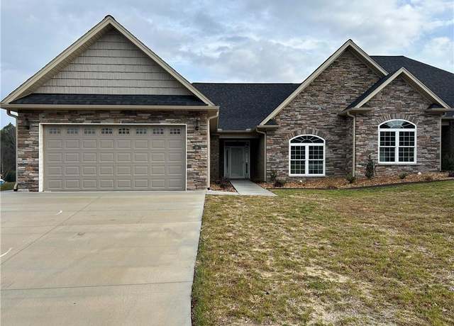 Property at 123 Greystone Ln, Mount Airy, NC 27030, 2 beds, 2 baths