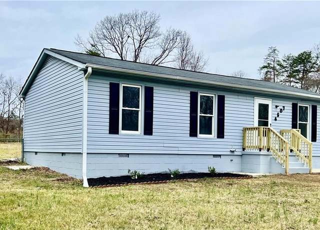 Property at 4507 Southern Webbing Mill Rd, Greensboro, NC 27405, 3 beds, 1 bath