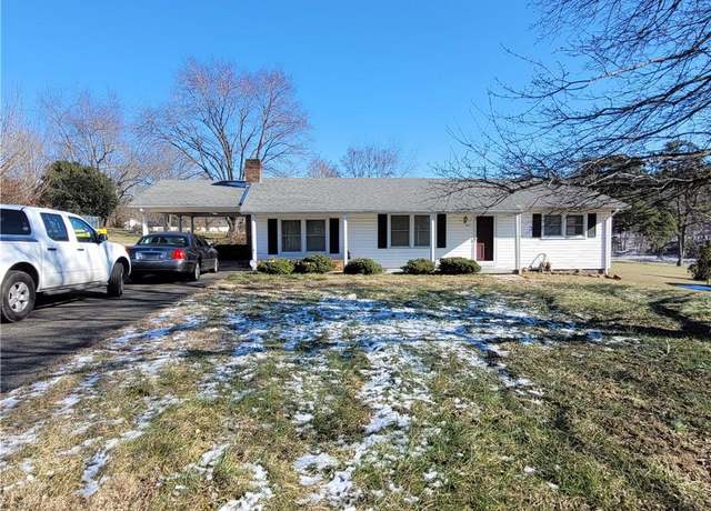 Property at 227 Gwyn Ave, Mount Airy, NC 27030, 3 beds, 1.5 baths