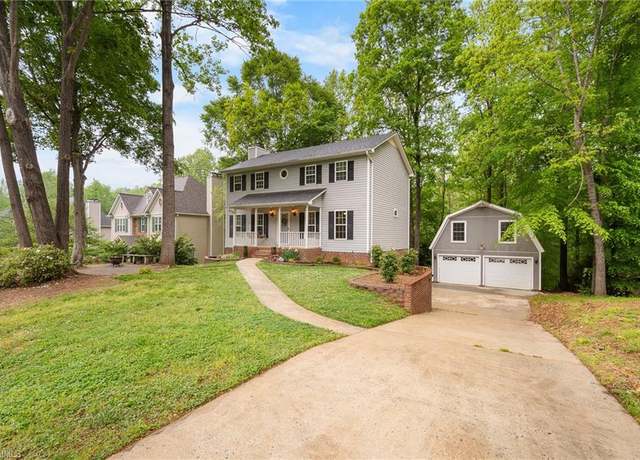 Property at 1725 Abbottsford Dr, Kernersville, NC 27284, 4 beds, 2.5 baths