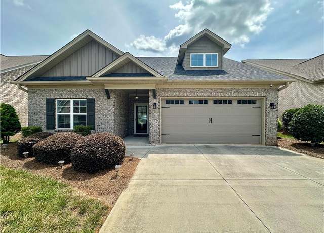 Property at 150 Lake Louise Dr, Mocksville, NC 27028, 3 beds, 2 baths