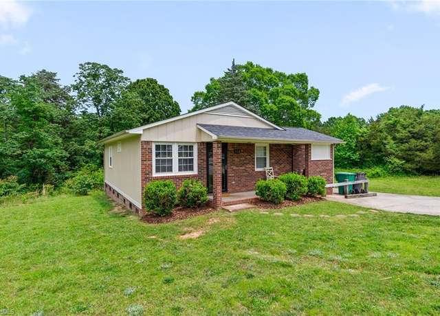 Property at 124 Jacklyn Ct, High Point, NC 27265, 3 beds, 2 baths