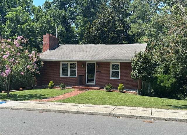 Property at 651 Willow St, Mount Airy, NC 27030, 3 beds, 2 baths
