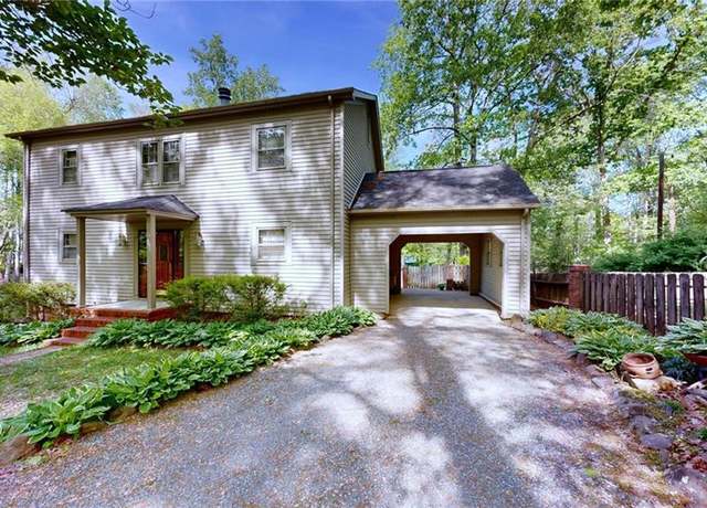 Property at 1408 Buxton Rd, Greensboro, NC 27406, 3 beds, 6.5 baths