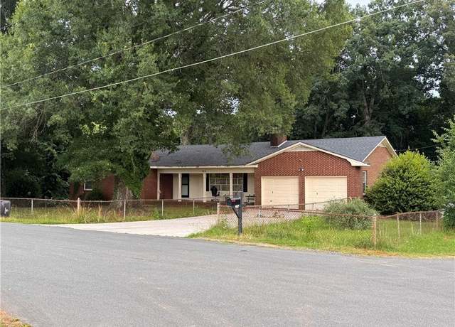 Property at 394 Stanleyville Manor Ave, Rural Hall, NC 27045, 3 beds, 3 baths