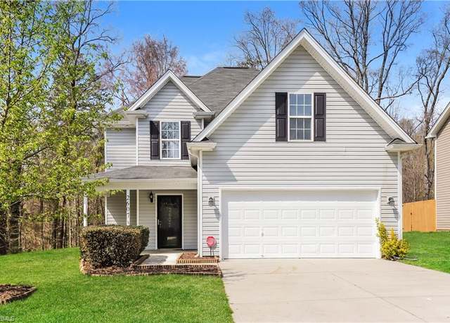 Property at 2607 Nana Ln, Greensboro, NC 27405, 4 beds, 2.5 baths