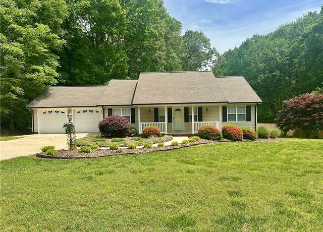 Property at 313 Back Creek Ter, Asheboro, NC 27205, 3 beds, 2 baths
