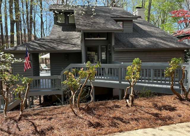 Property at 208 Forest Brook Dr, Winston-salem, NC 27106, 3 beds, 4 baths