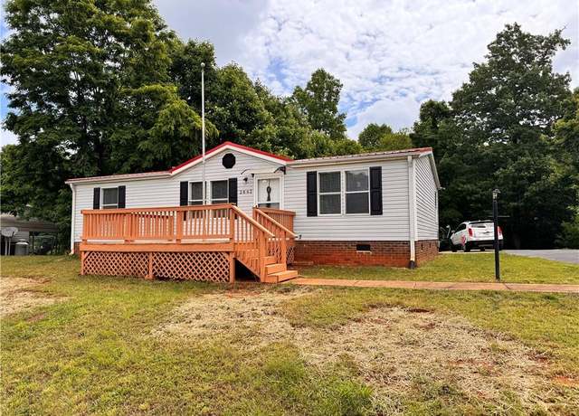 Property at 2862 Eagle Point Dr, Trinity, NC 27370, 3 beds, 2 baths