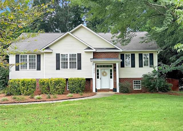 Property at 7315 Franklin Rd, Lewisville, NC 27023, 3 beds, 2.5 baths