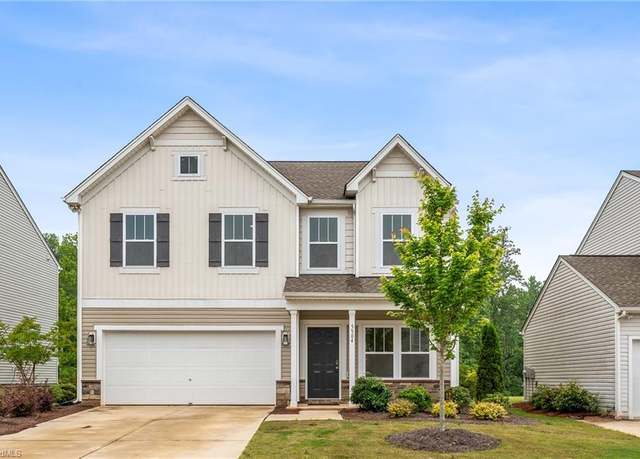 Property at 5504 Baverhof Dr, Greensboro, NC 27405, 4 beds, 2.5 baths