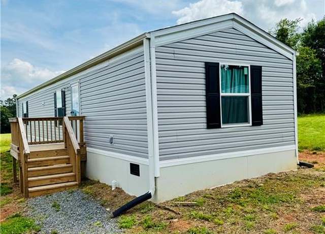 Property at 310 Springfield Rd, Pilot Mountain, NC 27041, 2 beds, 2 baths