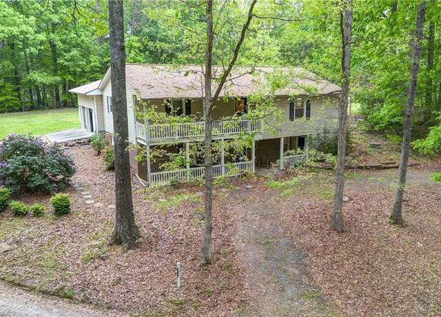 Property at 1402 Nc Highway 150, Summerfield, NC 27358, 3 beds, 3 baths