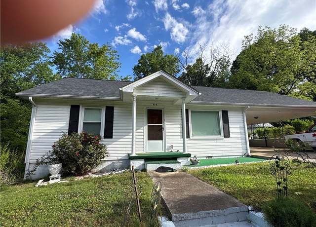 Property at 112 Herndon St, North Wilkesboro, NC 28659, 4 beds, 1 bath