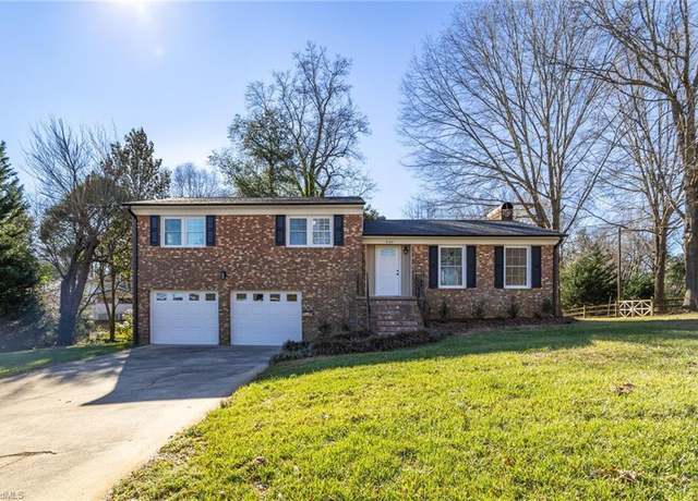 Property at 340 Marmaduke Cir, Asheboro, NC 27203, 3 beds, 2.5 baths