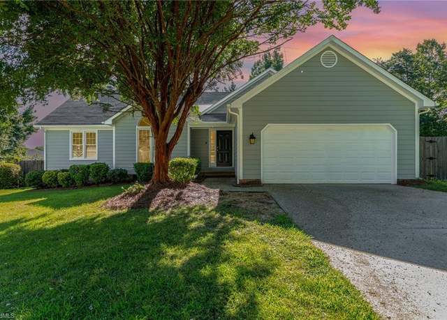 Property at 6 Oliver Ct, Greensboro, NC 27406, 3 beds, 2 baths