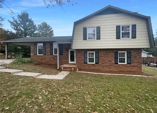 Property at 2145 Storm Canyon Rd, Winston-salem, NC 27106, 3 beds, 2.5 baths