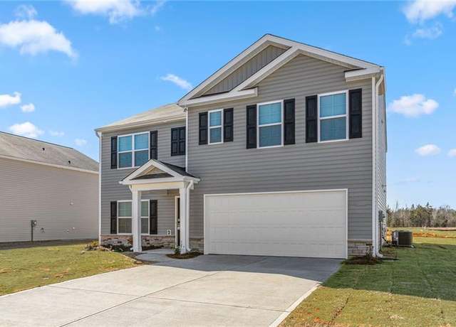 Property at 270 Warbler Way, Lexington, NC 27295, 4 beds, 3 baths