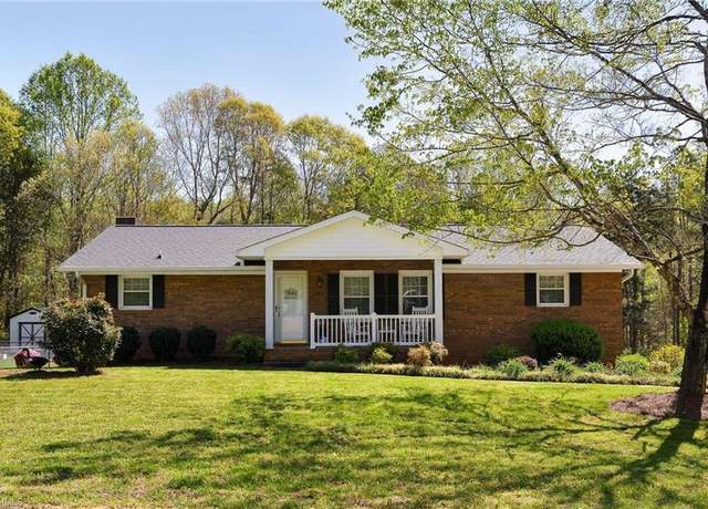 Property at 291 Scottsdale Ln, Clemmons, NC 27012, 3 beds, 2 baths