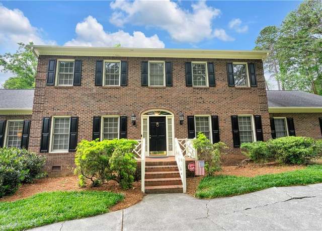 Property at 5101 Millstaff Dr, Oak Ridge, NC 27310, 4 beds, 3.5 baths