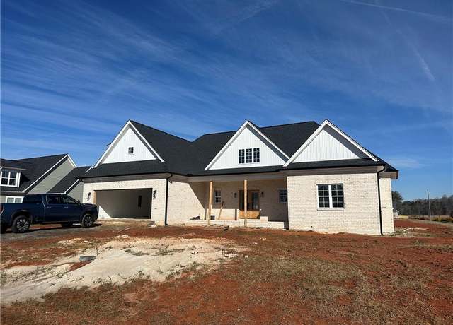 Property at 108 Meeting House Ln, Advance, NC 27006, 4 beds, 3.5 baths