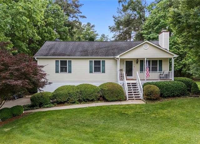 Property at 196 E Jefferson Rd, Lexington, NC 27295, 3 beds, 2 baths