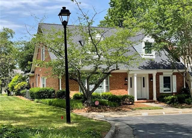 Property at 3402 Northline Ave, Greensboro, NC 27410, 3 beds, 2.5 baths