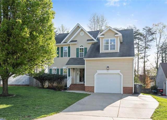 Property at 17 Top Ridge Ct, Greensboro, NC 27407, 4 beds, 2.5 baths