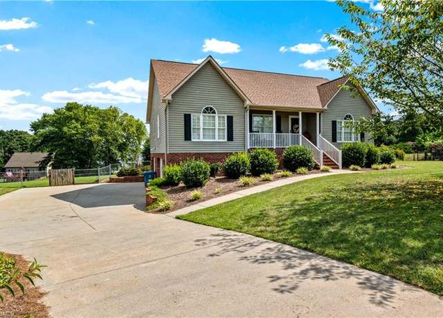 Property at 247 Peoples Creek Rd, Advance, NC 27006, 3 beds, 3 baths