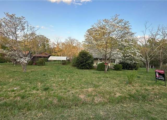Property at 377 Bob Loflin Rd, Denton, NC 27239