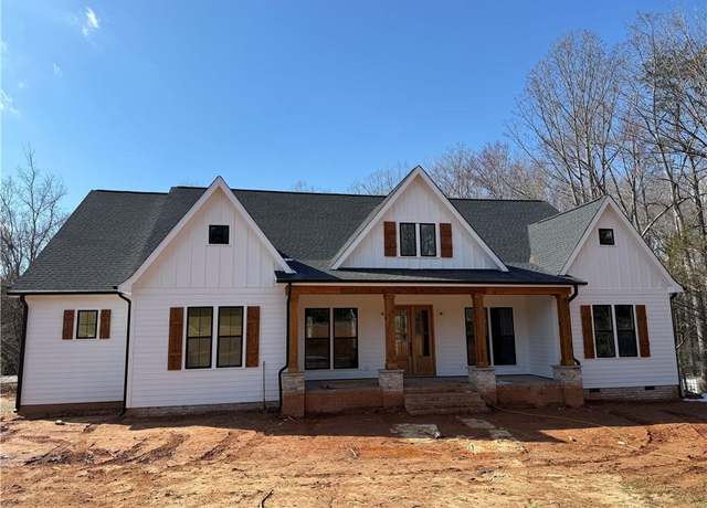 Property at 3515 Brookbank Dr, Pfafftown, NC 27040, 4 beds, 2.5 baths